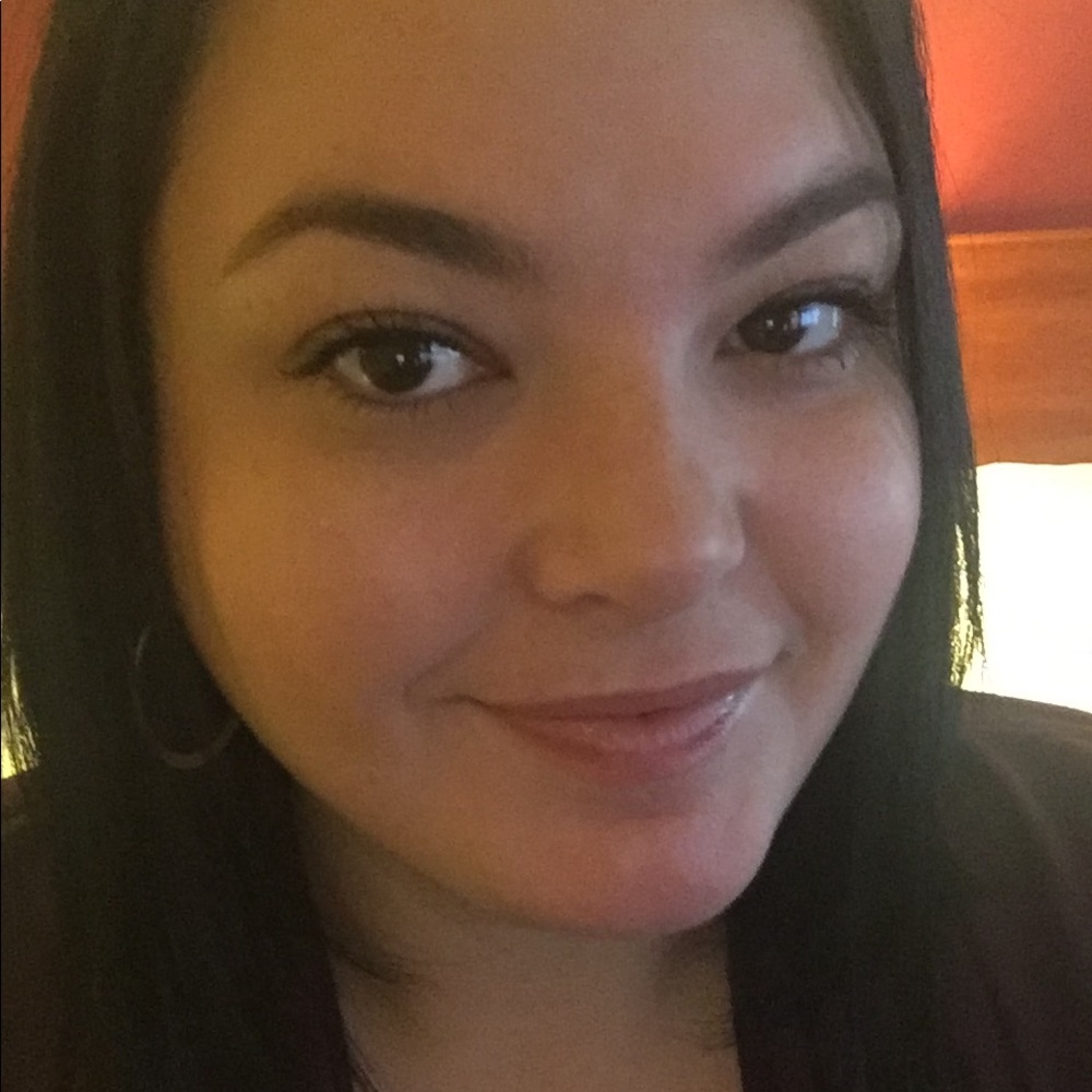 Meet your Posher, Melissa